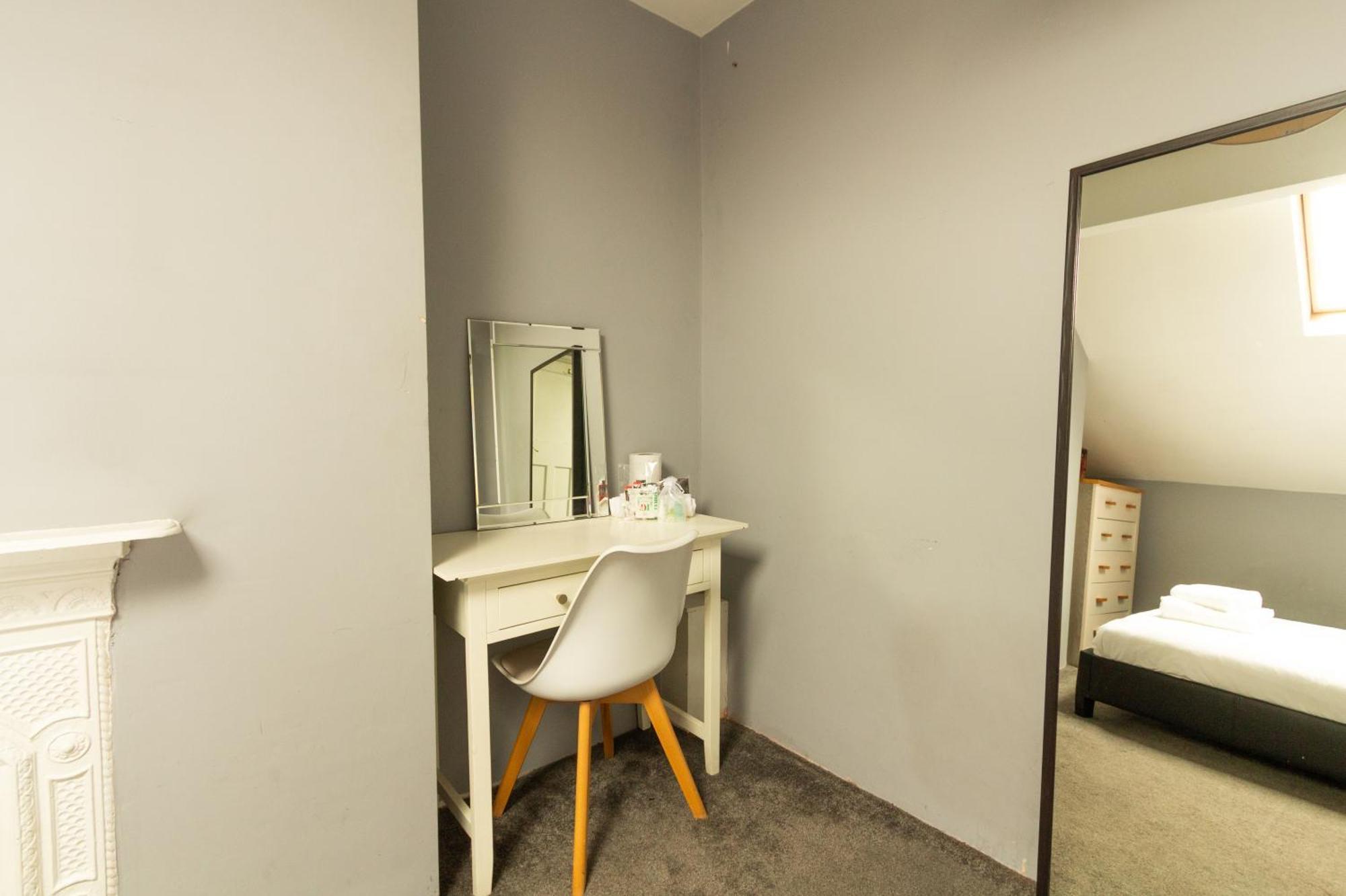 Lovely Private Rooms Near Mcr Centre Manchester Bagian luar foto